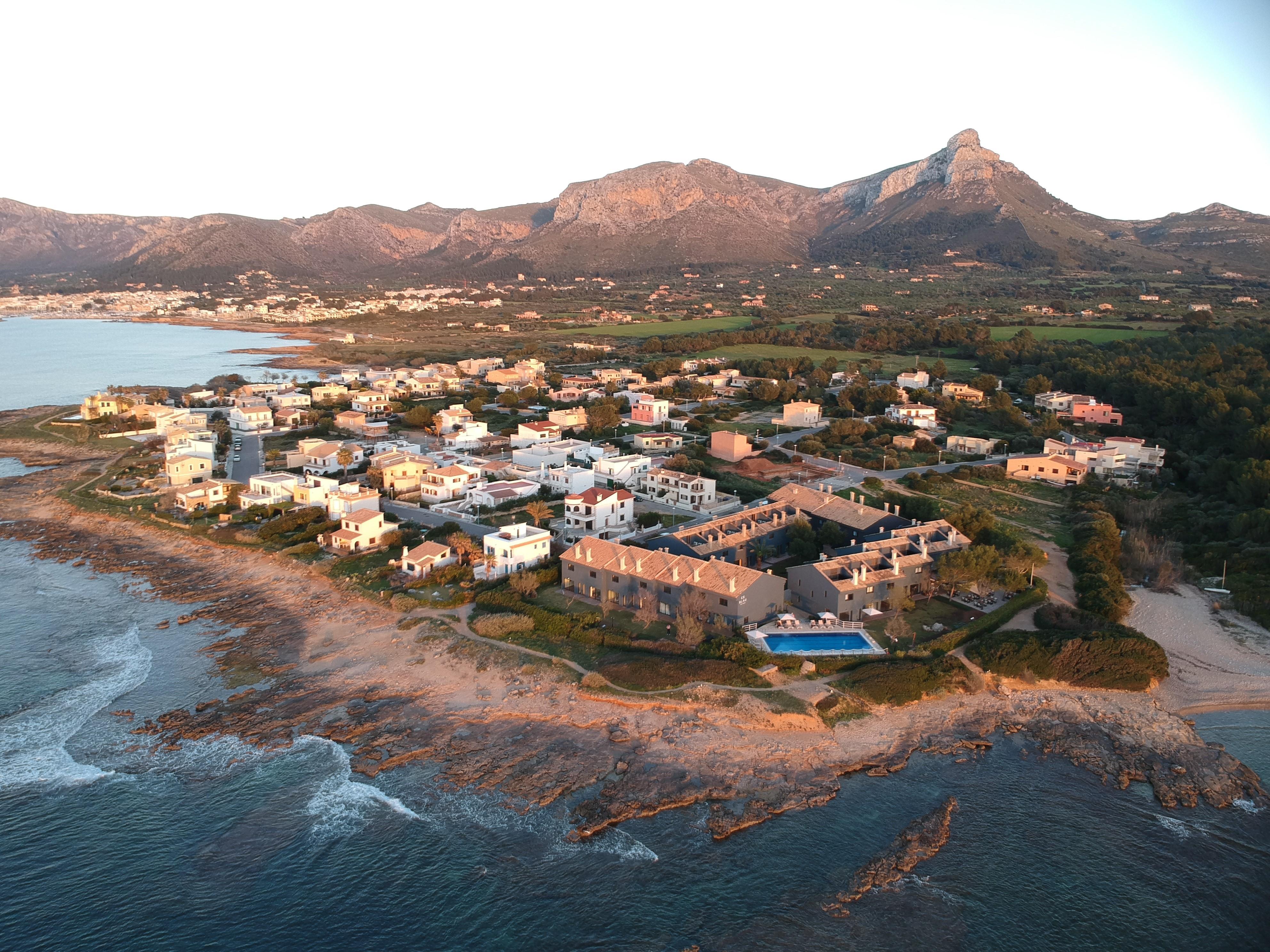 Hotel Es Blau Des Nord Arta Luaran gambar